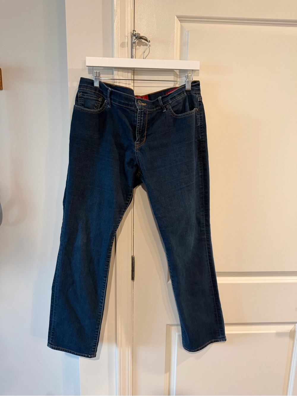 Lucky Brand Straight Leg Dark Blue Jeans